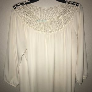 Maurice’s white long sleeve w detail around collar